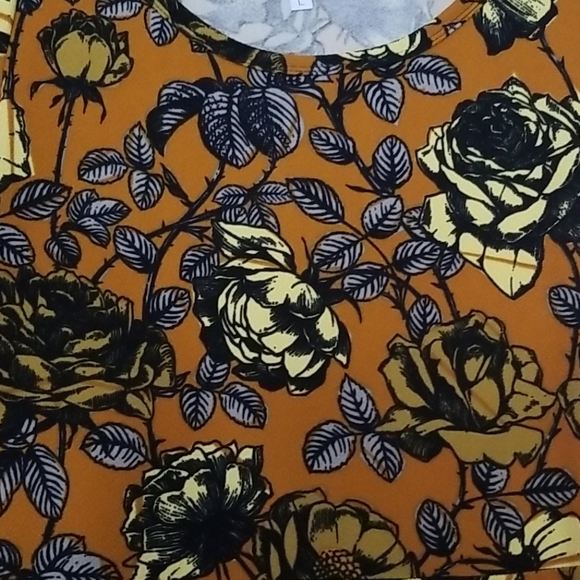 Dress - Picture 2 of 4